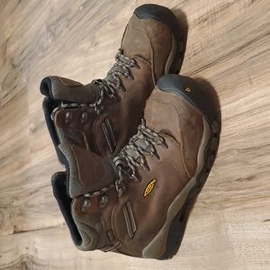 Keen hiking/ utility boots